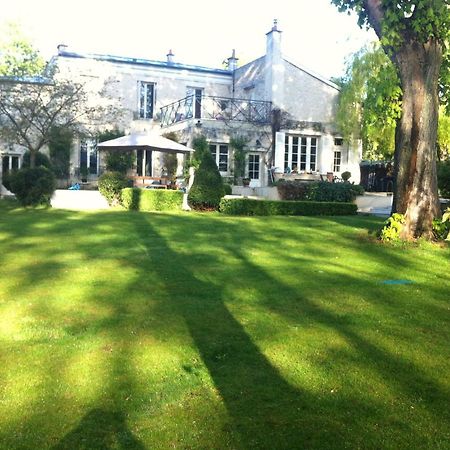 Courteuil L'Ame Des Hospitaliers B&B 외부 사진